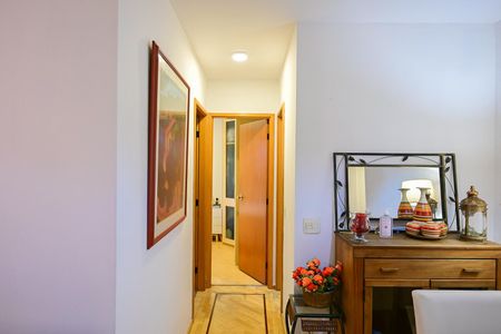 Apartamento à venda com 58m², 2 quartos e 2 vagasCorredor