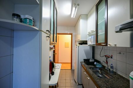 Apartamento à venda com 58m², 2 quartos e 2 vagasCozinha