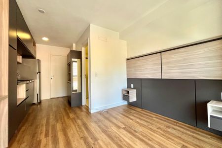 Sala/Quarto de kitnet/studio à venda com 1 quarto, 26m² em Mirandópolis, São Paulo