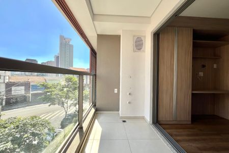 Varanda de kitnet/studio à venda com 1 quarto, 26m² em Mirandópolis, São Paulo