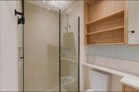 Banheiro de kitnet/studio para alugar com 1 quarto, 25m² em Ipiranga, São Paulo