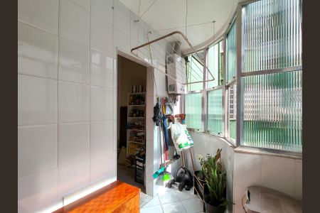 Apartamento à venda com 116m², 3 quartos e 1 vagaÁrea de Serviço