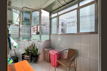 Apartamento à venda com 116m², 3 quartos e 1 vagaÁrea de Serviço