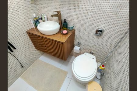 Apartamento à venda com 116m², 3 quartos e 1 vagaBanheiro da Suíte