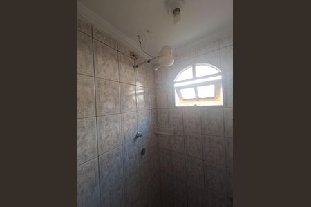 Casa para alugar com 75m², 2 quartos e 1 vaga