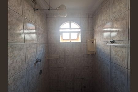 Casa para alugar com 75m², 2 quartos e 1 vaga