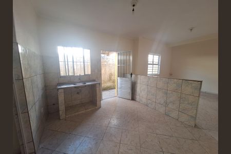 Casa para alugar com 75m², 2 quartos e 1 vaga