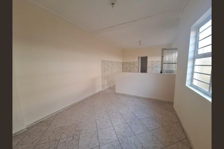 Casa para alugar com 75m², 2 quartos e 1 vaga