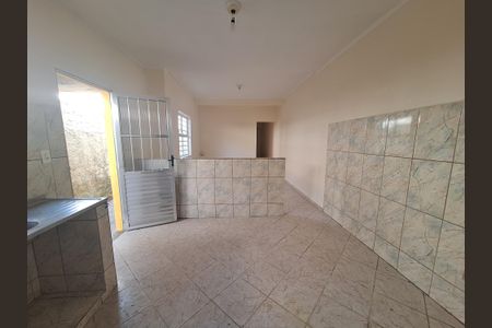 Casa para alugar com 75m², 2 quartos e 1 vaga