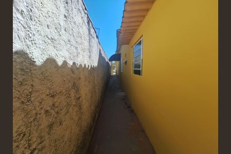 Casa para alugar com 75m², 2 quartos e 1 vaga