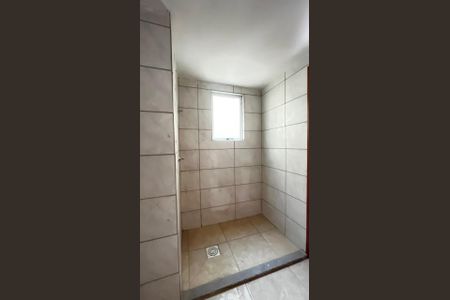 Banheiro de apartamento para alugar com 2 quartos, 44m² em Campo Novo, Porto Alegre