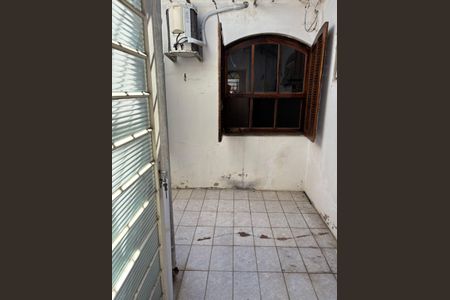Área externa de casa para alugar com 2 quartos, 100m² em Vila Rialto, Campinas