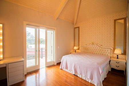 Casa à venda com 740m², 5 quartos e 12 vagasSUÍTE 1
