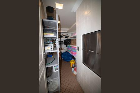 Casa à venda com 740m², 5 quartos e 12 vagasDISPENSA