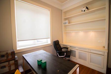 Casa à venda com 740m², 5 quartos e 12 vagasESCRITÓRIO
