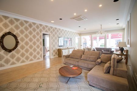 Casa à venda com 740m², 5 quartos e 12 vagasSALA