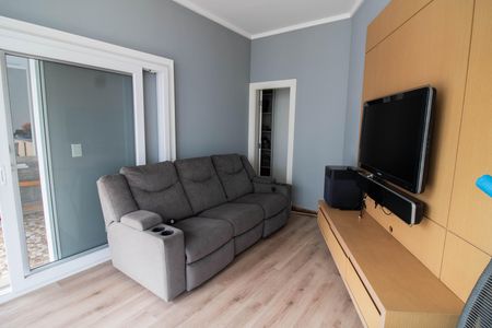 Casa à venda com 740m², 5 quartos e 12 vagasSALA DE TV - ÁREA GOURMET