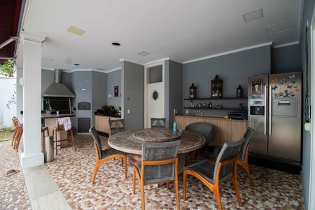 Casa à venda com 740m², 5 quartos e 12 vagasÁREA GOURMET
