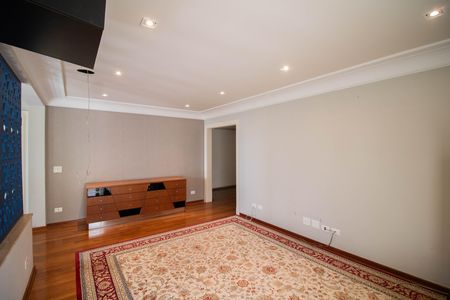 Casa à venda com 740m², 5 quartos e 12 vagasSALA DE ESTAR- PISO SUPERIOR