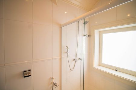 Casa à venda com 740m², 5 quartos e 12 vagasBANHEIRO DA SUÍTE 4