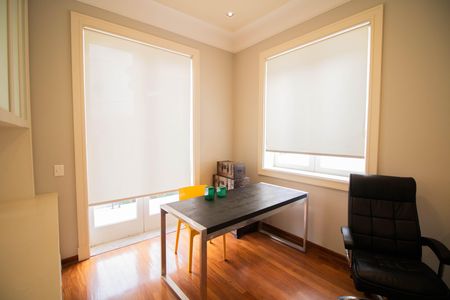 Casa à venda com 740m², 5 quartos e 12 vagasESCRITÓRIO