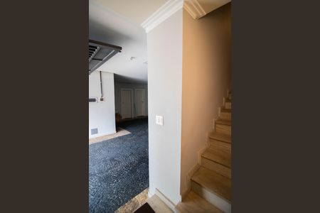 Casa à venda com 740m², 5 quartos e 12 vagasCORREDOR DA GARAGEM