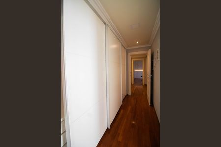 Casa à venda com 740m², 5 quartos e 12 vagasSUÍTE 3