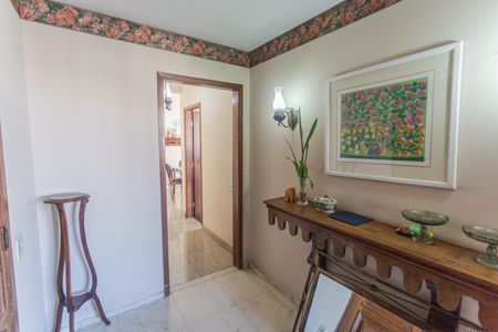 Apartamento à venda com 310m², 4 quartos e 3 vagasEntrada