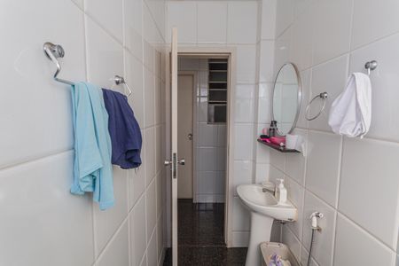 Apartamento à venda com 310m², 4 quartos e 3 vagasBanheiro de serviço