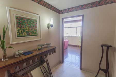 Apartamento à venda com 310m², 4 quartos e 3 vagasEntrada