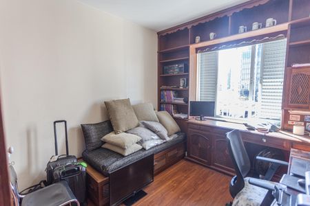 Apartamento à venda com 310m², 4 quartos e 3 vagasQuarto 4
