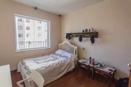 Apartamento à venda com 310m², 4 quartos e 3 vagasQuarto 2