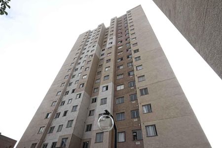 Apartamento para alugar com 36m², 2 quartos e 1 vaga Apartamento para alugar com 36m², 2 quartos e 1 vagaFachada