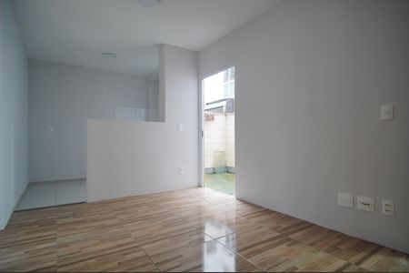 Apartamento para alugar com 42m², 2 quartos e 1 vagaSala