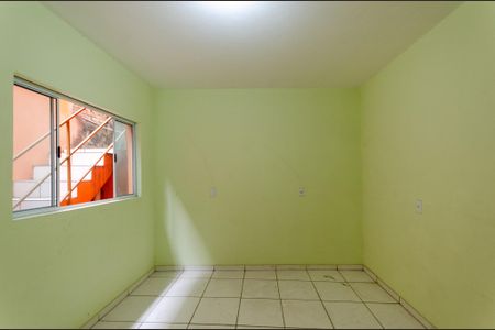 Sala de casa à venda com 3 quartos, 117m² em Ayrosa, São Paulo