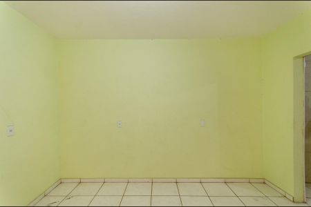 Sala de casa à venda com 3 quartos, 117m² em Ayrosa, São Paulo