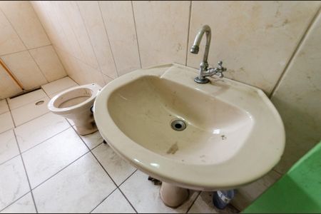 Casa à venda com 117m², 3 quartos e 3 vagasBanheiro