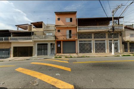 Casa à venda com 117m², 3 quartos e 3 vagasFachada