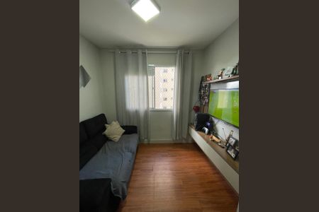 Sala de apartamento para alugar com 2 quartos, 33m² em Parque Fongaro, São Paulo