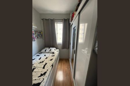 Quarto de apartamento para alugar com 2 quartos, 33m² em Parque Fongaro, São Paulo