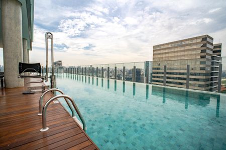Studio à venda com 46m², 1 quarto e 1 vagaÁrea comum - Piscina