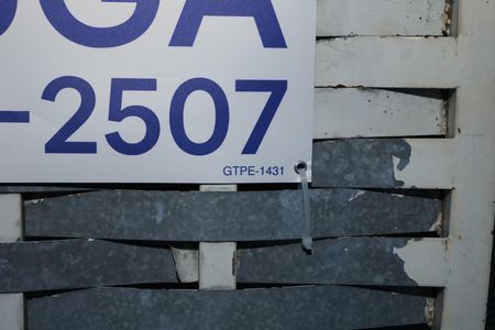 Casa para alugar com 100m², 1 quarto e sem vagaPlaca instalada no portão do imóvel - Código d aplaca: GTPE-1431