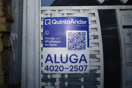 Casa para alugar com 100m², 1 quarto e sem vagaPlaca instalada no portão do imóvel - Código d aplaca: GTPE-1431