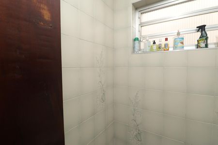 Casa à venda com 310m², 5 quartos e 2 vagasBanheiro 3