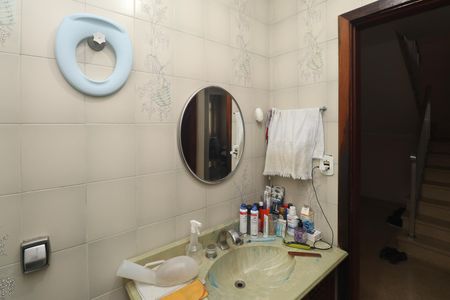 Casa à venda com 310m², 5 quartos e 2 vagasBanheiro 3