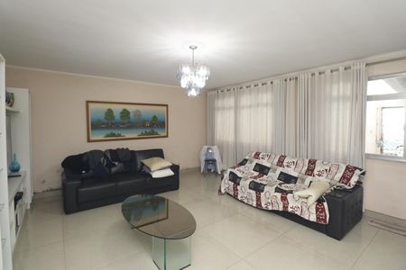 Casa à venda com 310m², 5 quartos e 2 vagasSala 