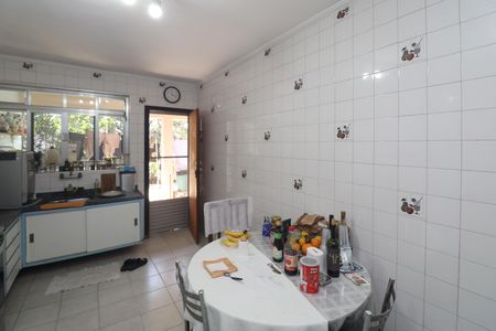Casa à venda com 310m², 5 quartos e 2 vagasCozinha 