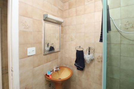 Casa à venda com 310m², 5 quartos e 2 vagasBanheiro casa 2