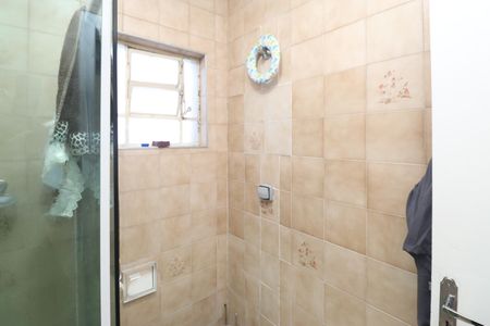 Casa à venda com 310m², 5 quartos e 2 vagasBanheiro casa 2