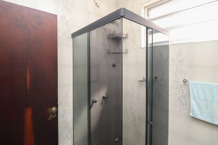 Casa à venda com 310m², 5 quartos e 2 vagasBanheiro 1